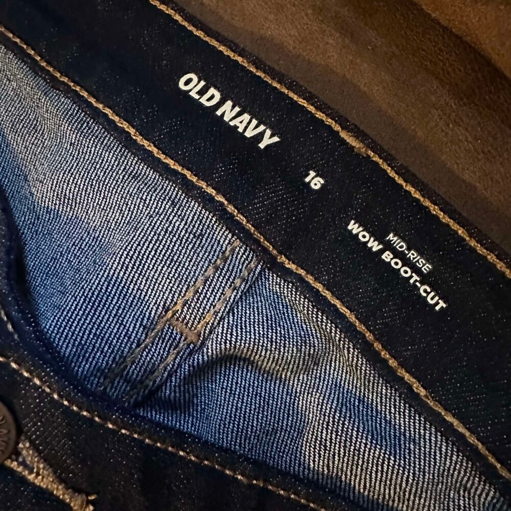 Old Navy Jeans Dark Wash - WOW Boot Cut Size 16